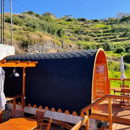 The Tiny Black Bird * Fajã da Ovelha