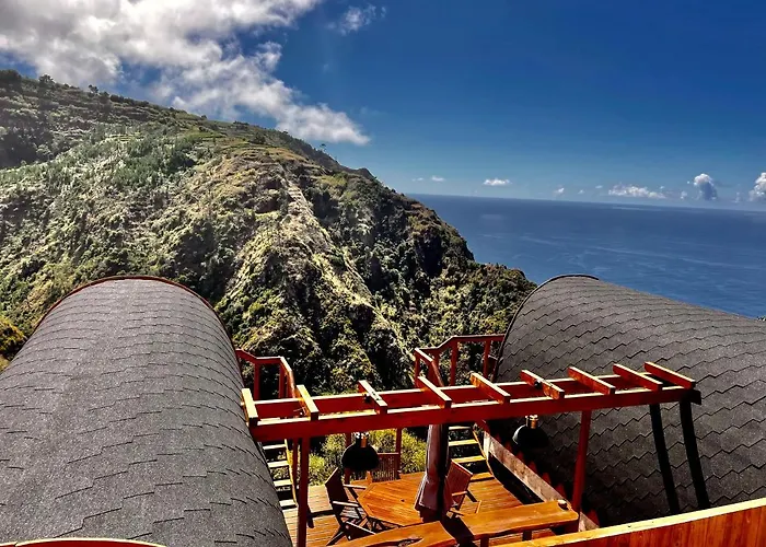 The Tiny Black Bird Campingplatz