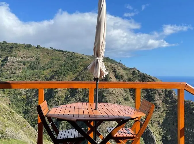 The Tiny Black Bird Fajã da Ovelha