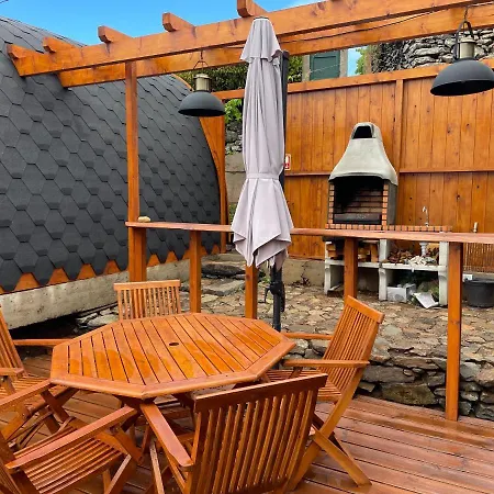 The Tiny Black Bird Campsite Faja da Ovelha