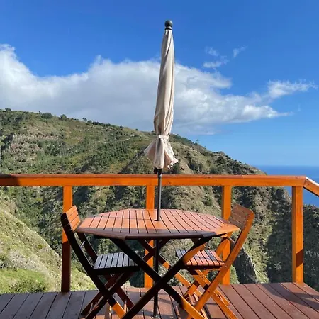 The Tiny Black Bird Fajã da Ovelha