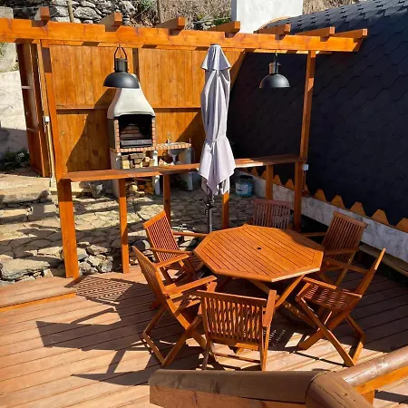 The Tiny Black Bird Campsite Faja da Ovelha